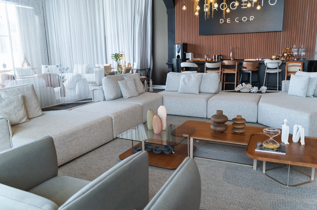 Decoração sofisticada: como transformar ambientes comuns em experiências premium
