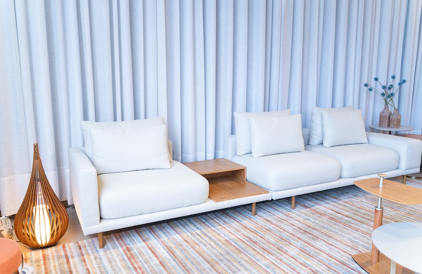 Móveis de luxo para sala: como escolher peças que valorizam seu ambiente